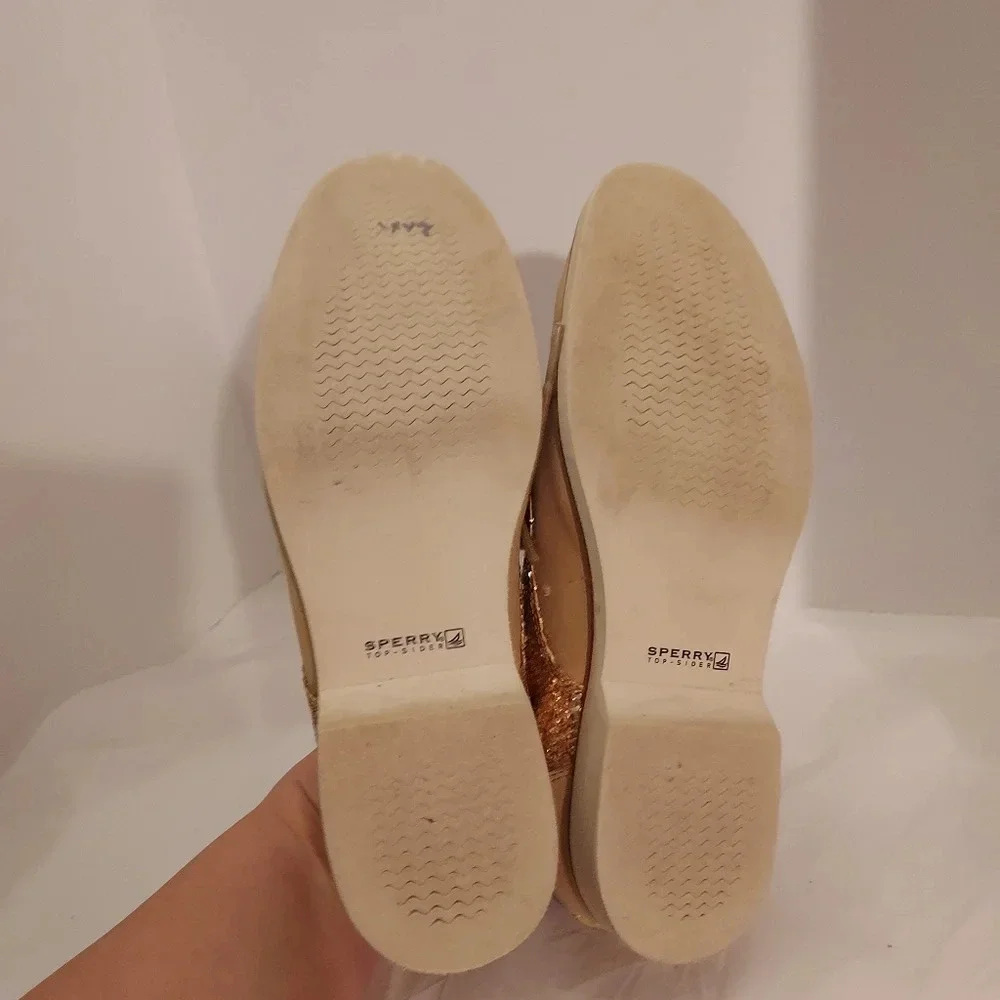 Sperry Top-Sider Beige and Gold Sequin Glitter Lace Up Oxford Shoes in Size 8.5M